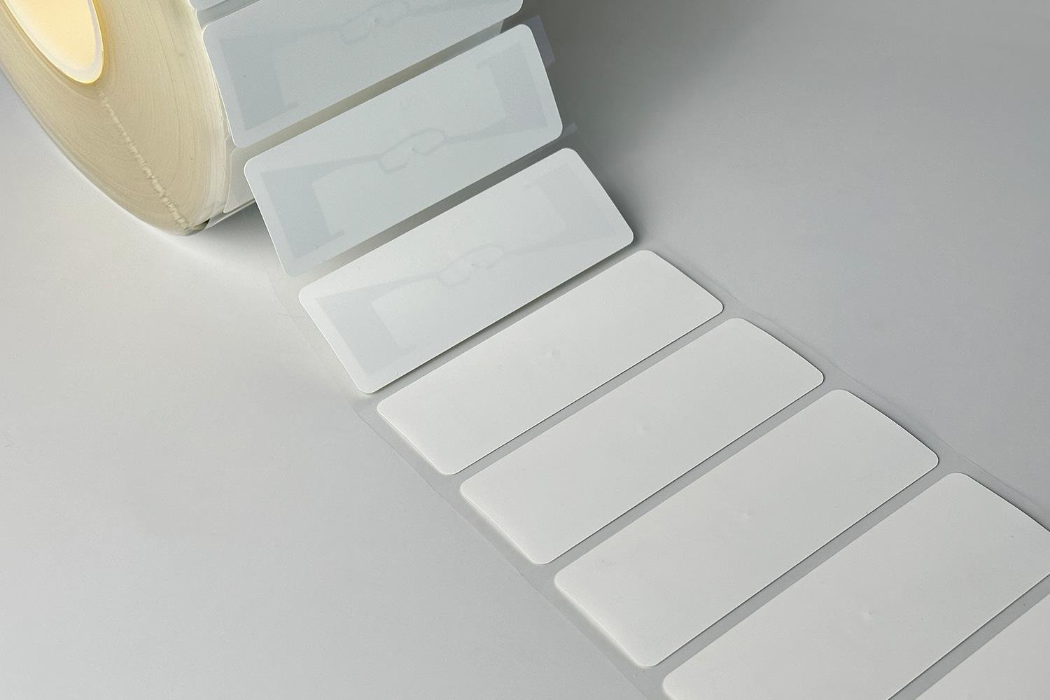 RFGate T100 WRW UHF RFID Etiket