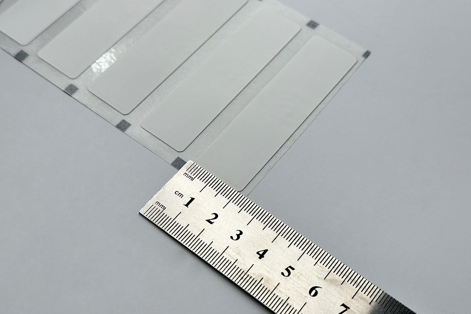 RFGate T70R6 WRW UHF RFID Etiket