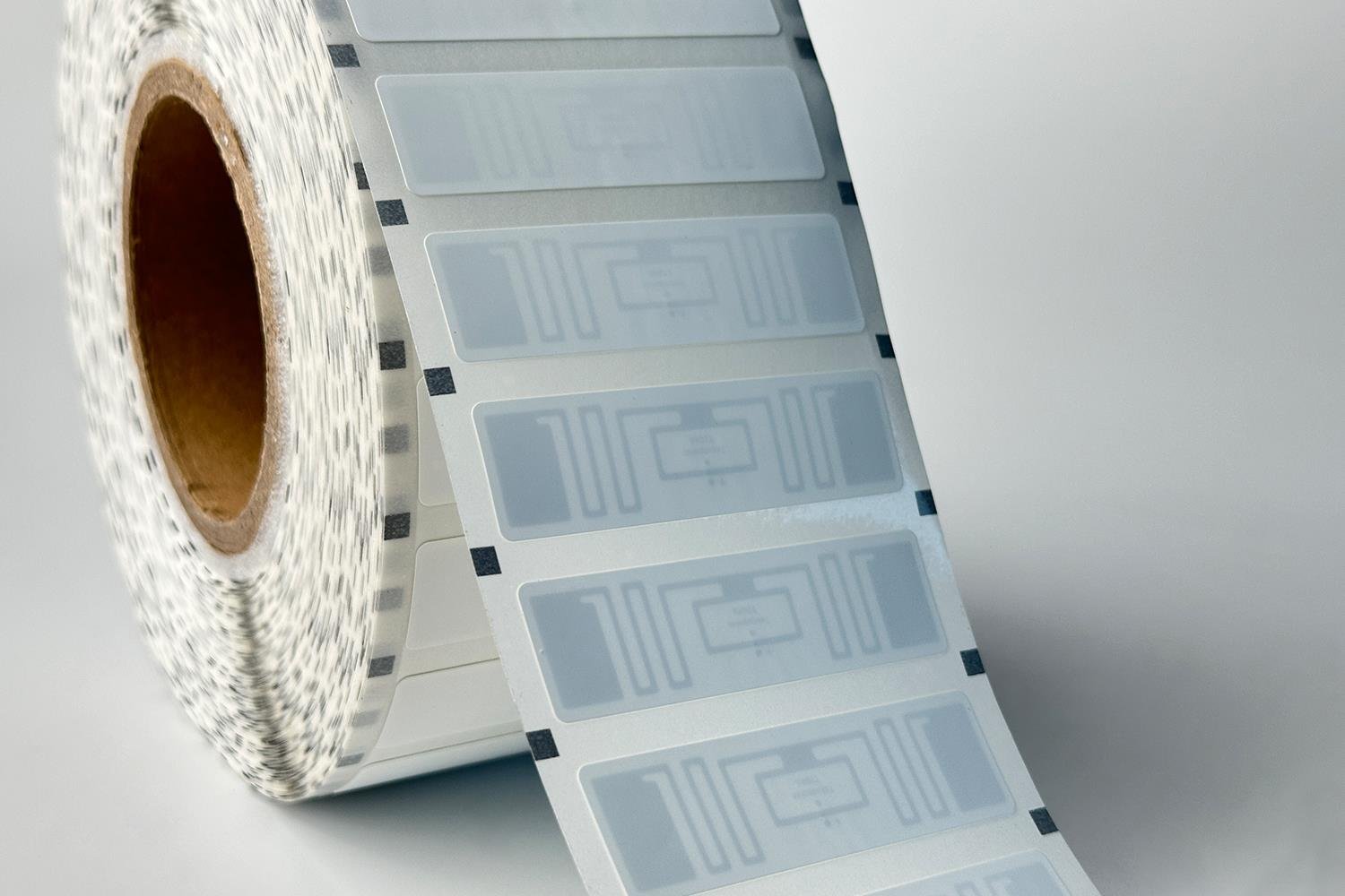 RFGate T70R6 WRW UHF RFID Etiket