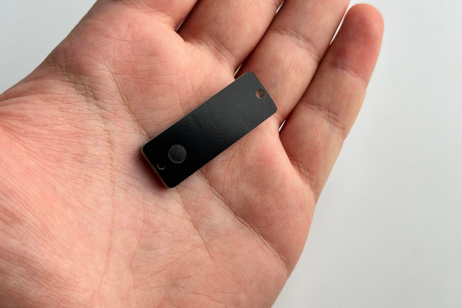 RFGate UHF Metal Üstü Gen2 RFID Etiket 33x10mm