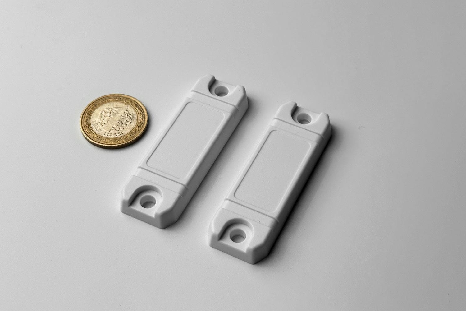 RFID Gövdeli Anti Metal Okuma Mesafesi Uzun Etiket