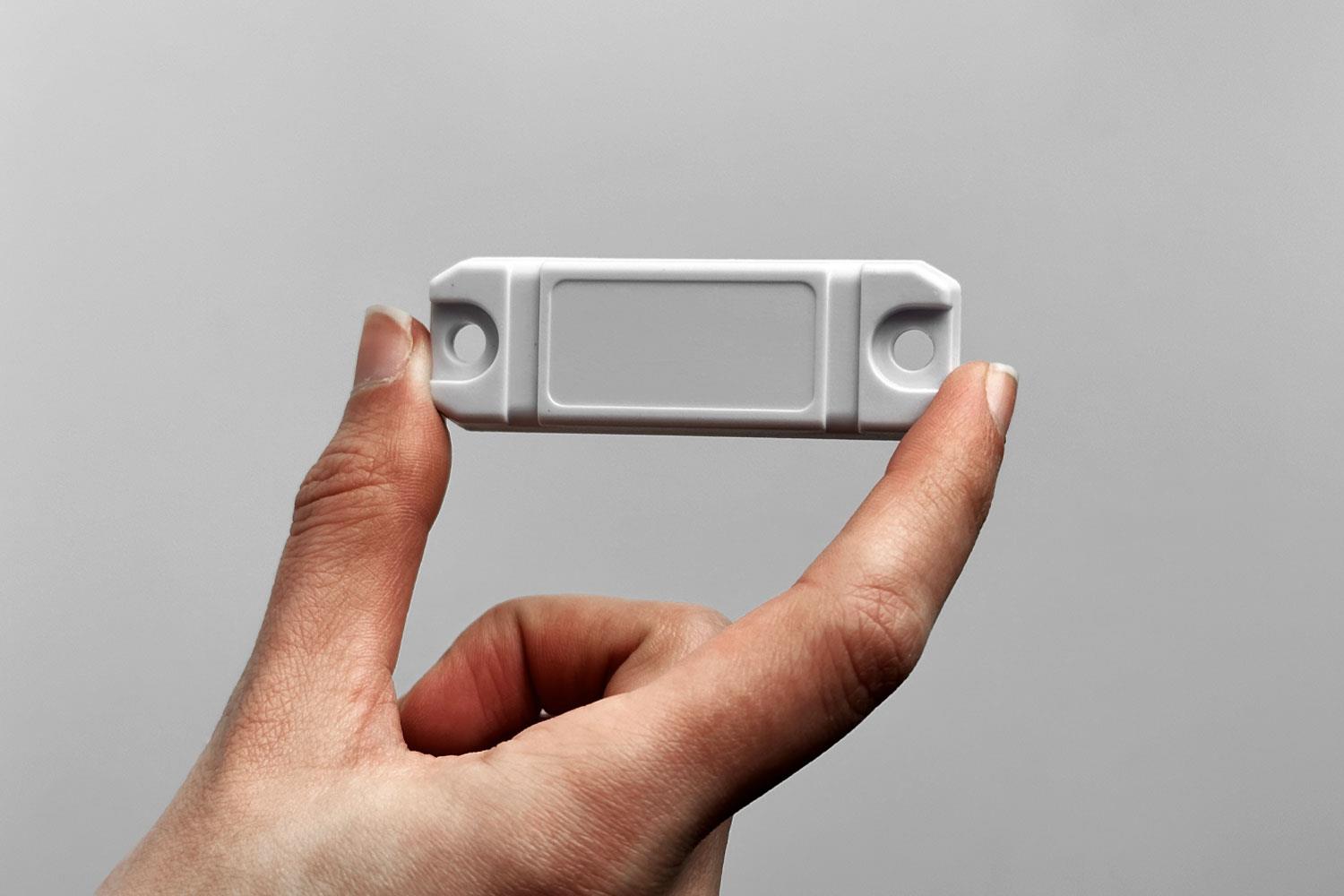 RFID Gövdeli Anti Metal Okuma Mesafesi Uzun Etiket