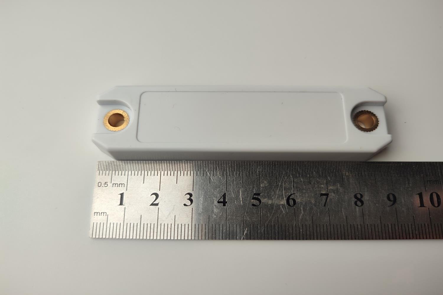 RFID Yuvalı UHF Metal Üstü Okuma Mesafesi Uzun Etiket