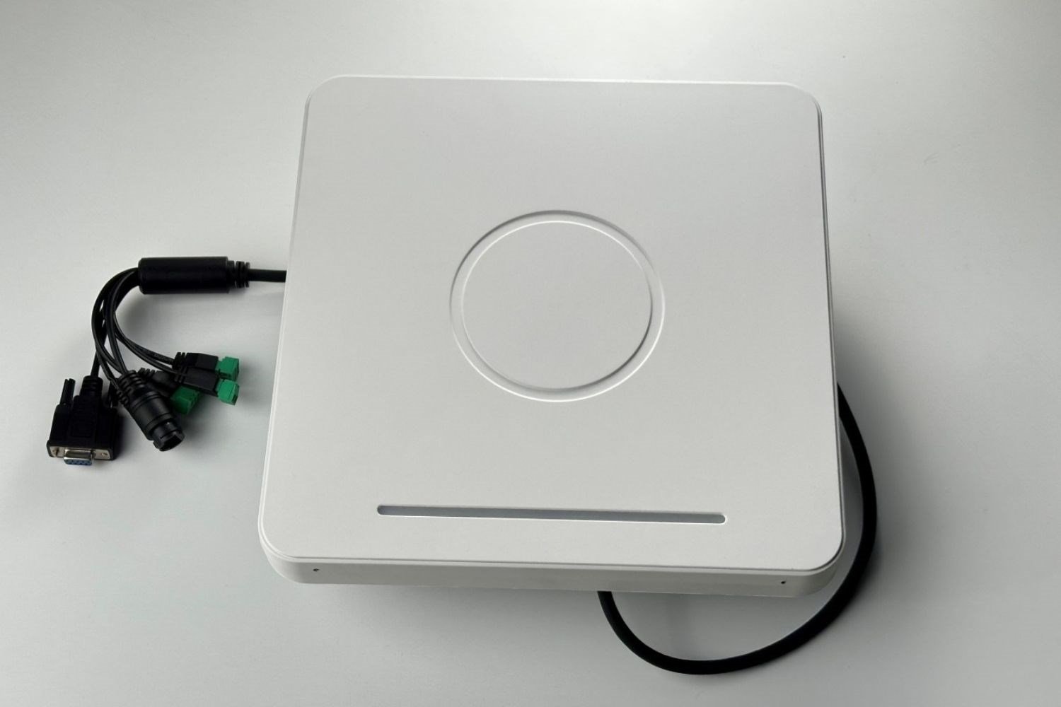 RGR 89Q 9 dBi UHF RFID Entegre Okuyucu – PR9200, RJ45 ve RS232