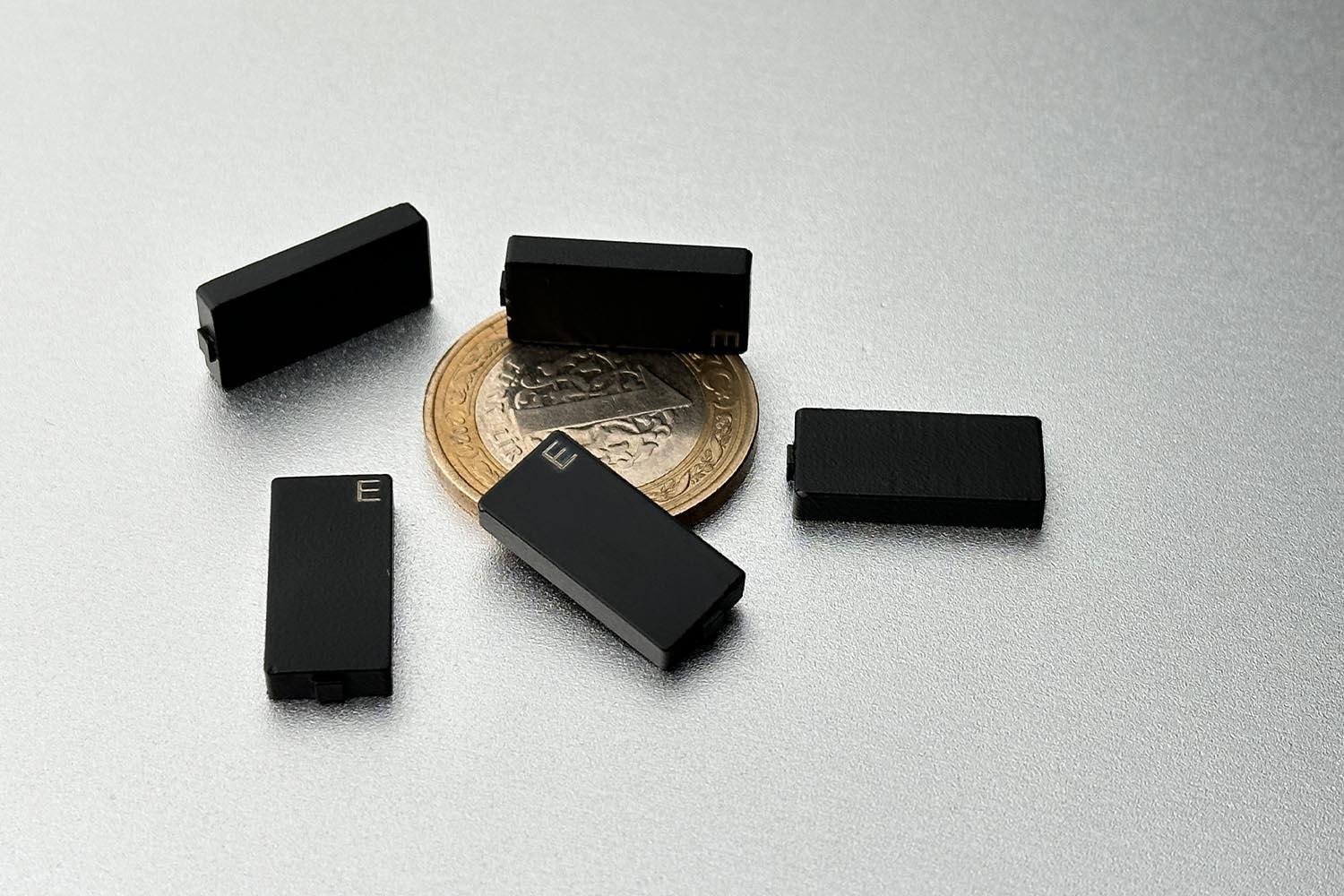 Seramik Metal Üstü RFID Palet Etiketi 19x9x3mm