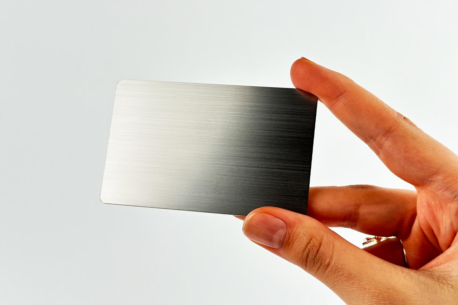 NFC بطاقة معدنية فضية