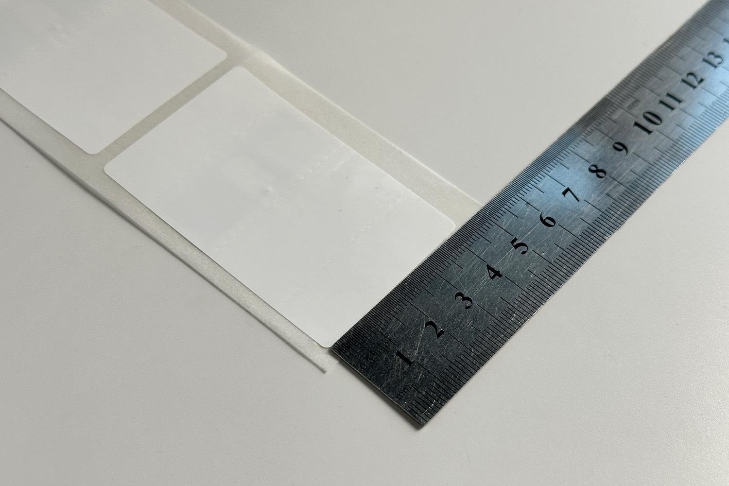 Sıvı İçerikli Cam ve Pet Ürünler için RFID Bayrak Etiket