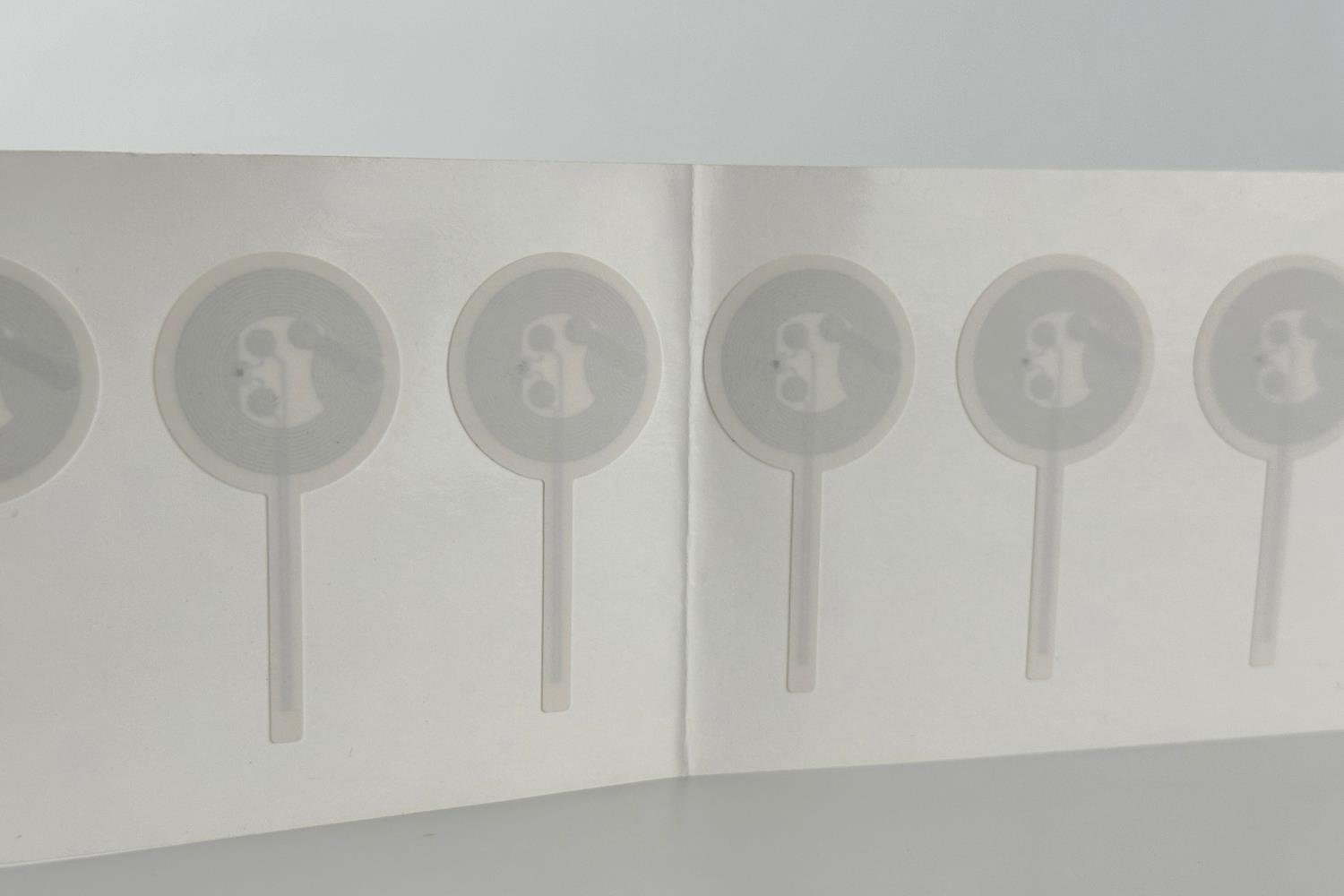 ST1543 Sıvı Üstü HF RFID Etiket