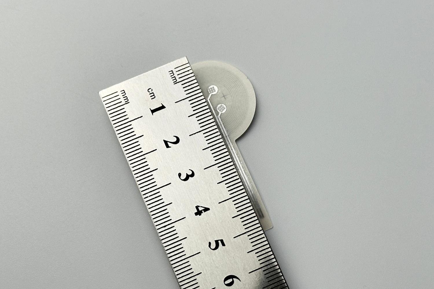 ST1543 Sıvı Üstü HF RFID Etiket