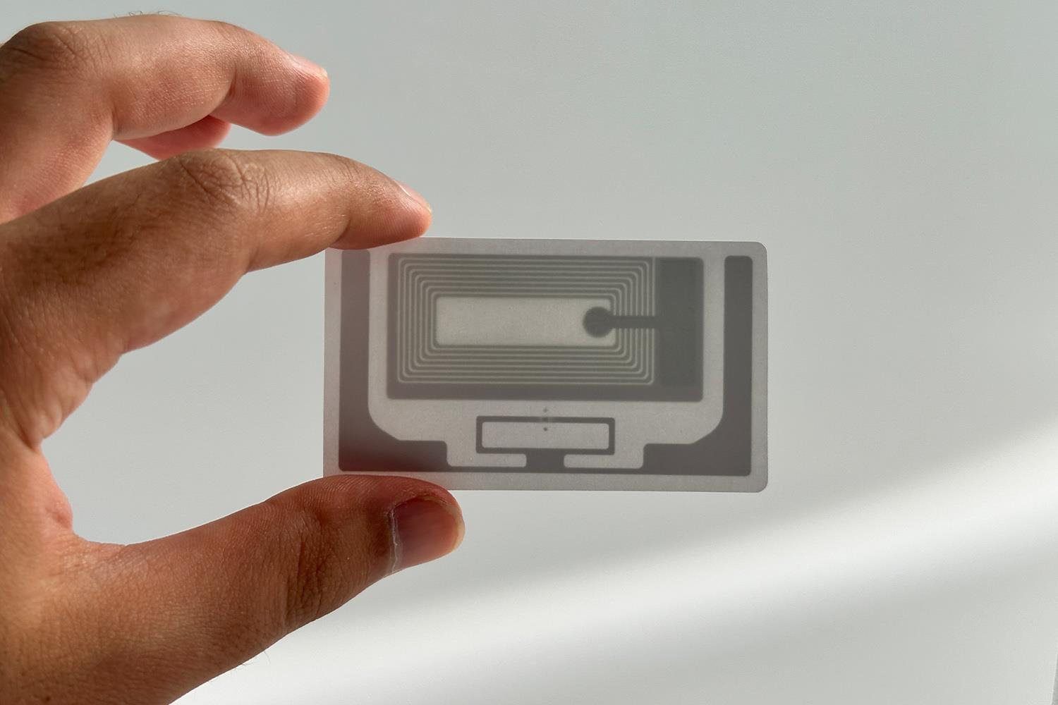 UHF + EAS Güvenlik Etiketi ( 70x40 mm )