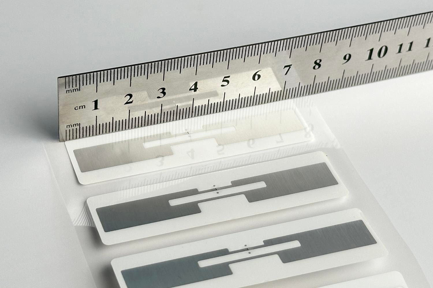 UHF Kırılgan Etiket 70x10mm