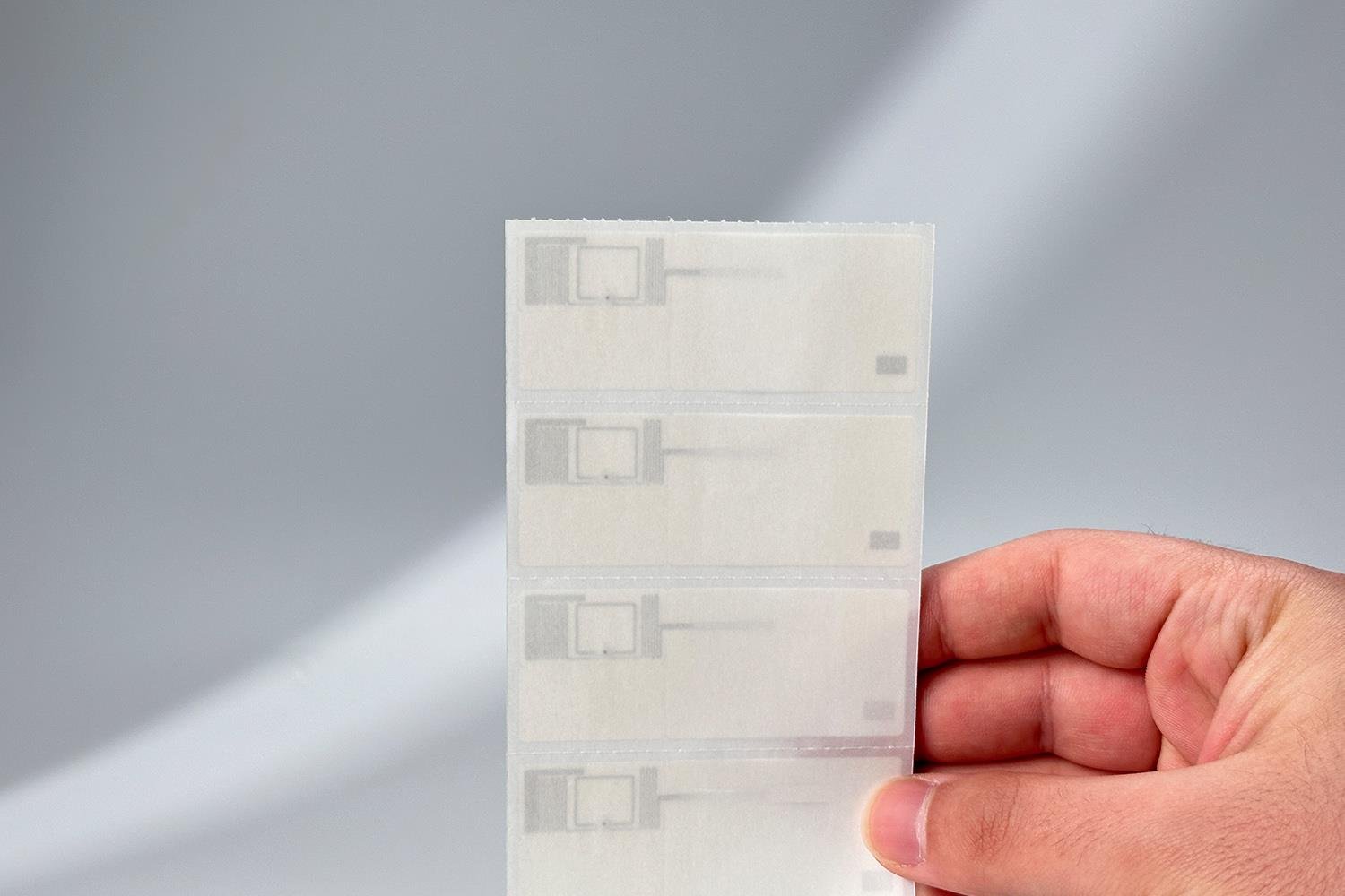 66x26 mm RFID Takı Etiketi