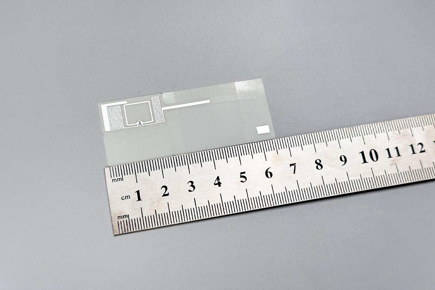 66x26 mm RFID Takı Etiketi