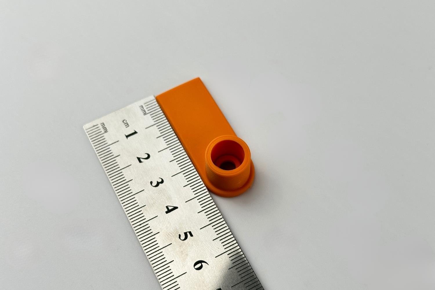 UHF RFID Koyun Kulak Küpesi U9 Çipli