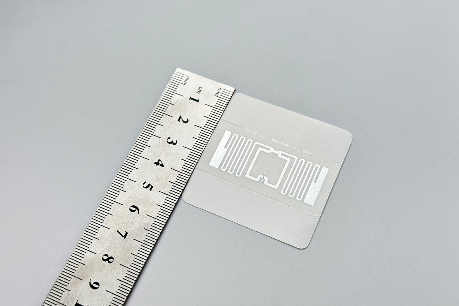 UHF RFID U9 50x50 mm Güçlü Yapışkanlı Dayanıklı Etiket
