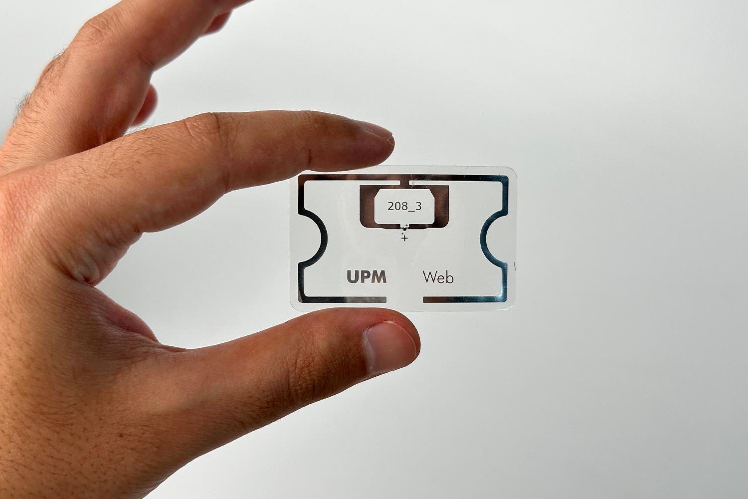 UPM Web 208-3 Şeffaf RFID Etiket