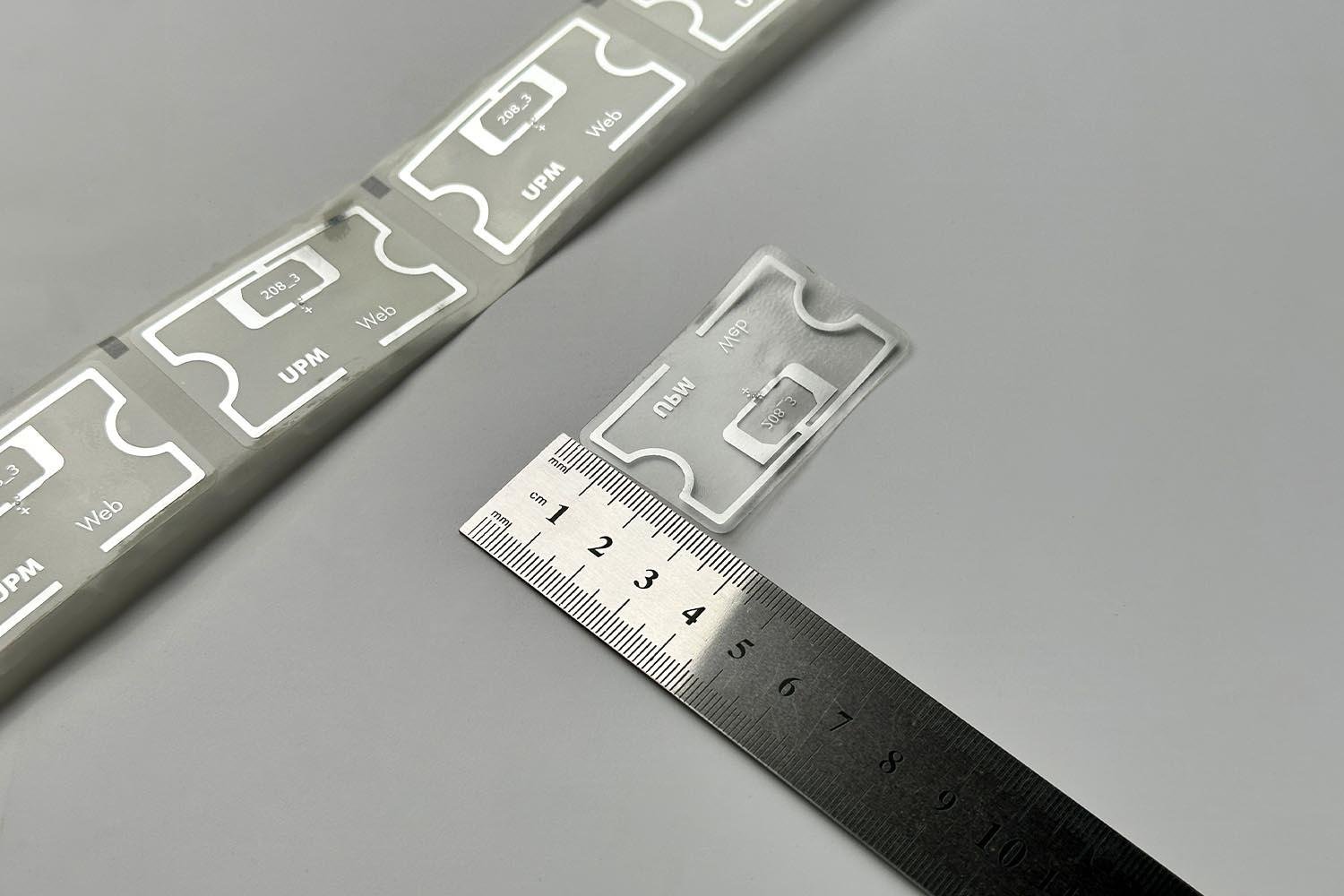 UPM Web 208-3 Şeffaf RFID Etiket
