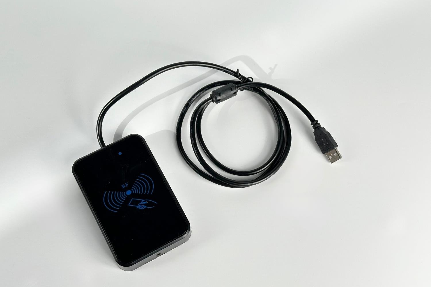 USB Supported UHF RFID Reader RGR2900