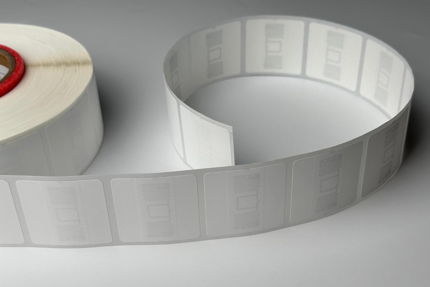 Yüksek Performanslı UHF RFID Label 50x50