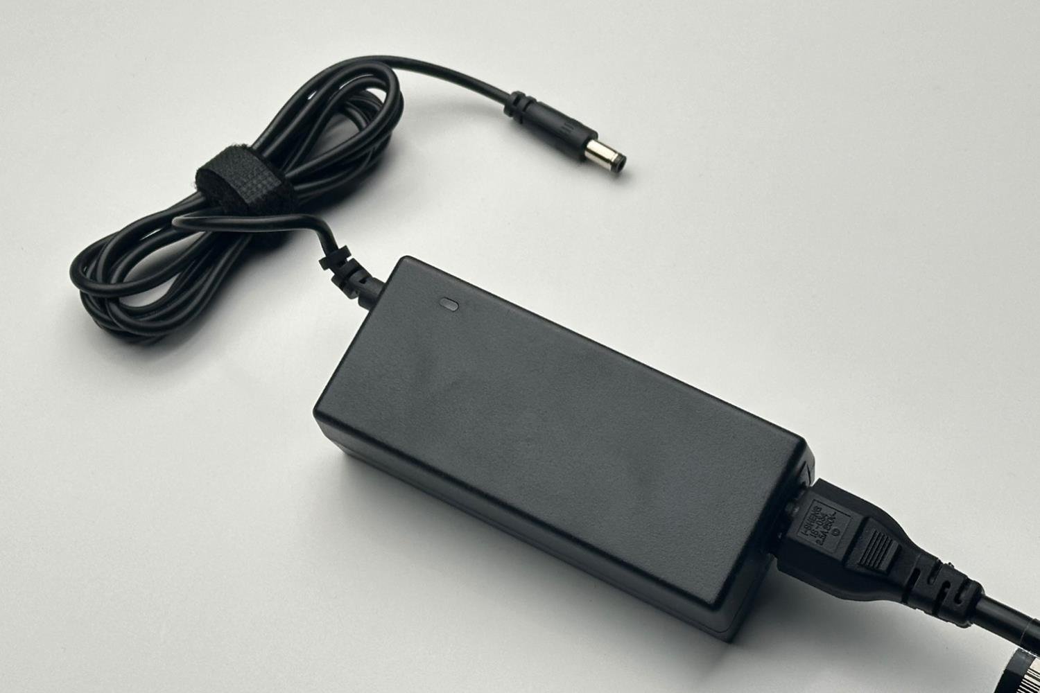 Zebra FX9500 & FX7400 RFID Okuyucu Güç Adaptörü | 16V 4.07A AC/DC