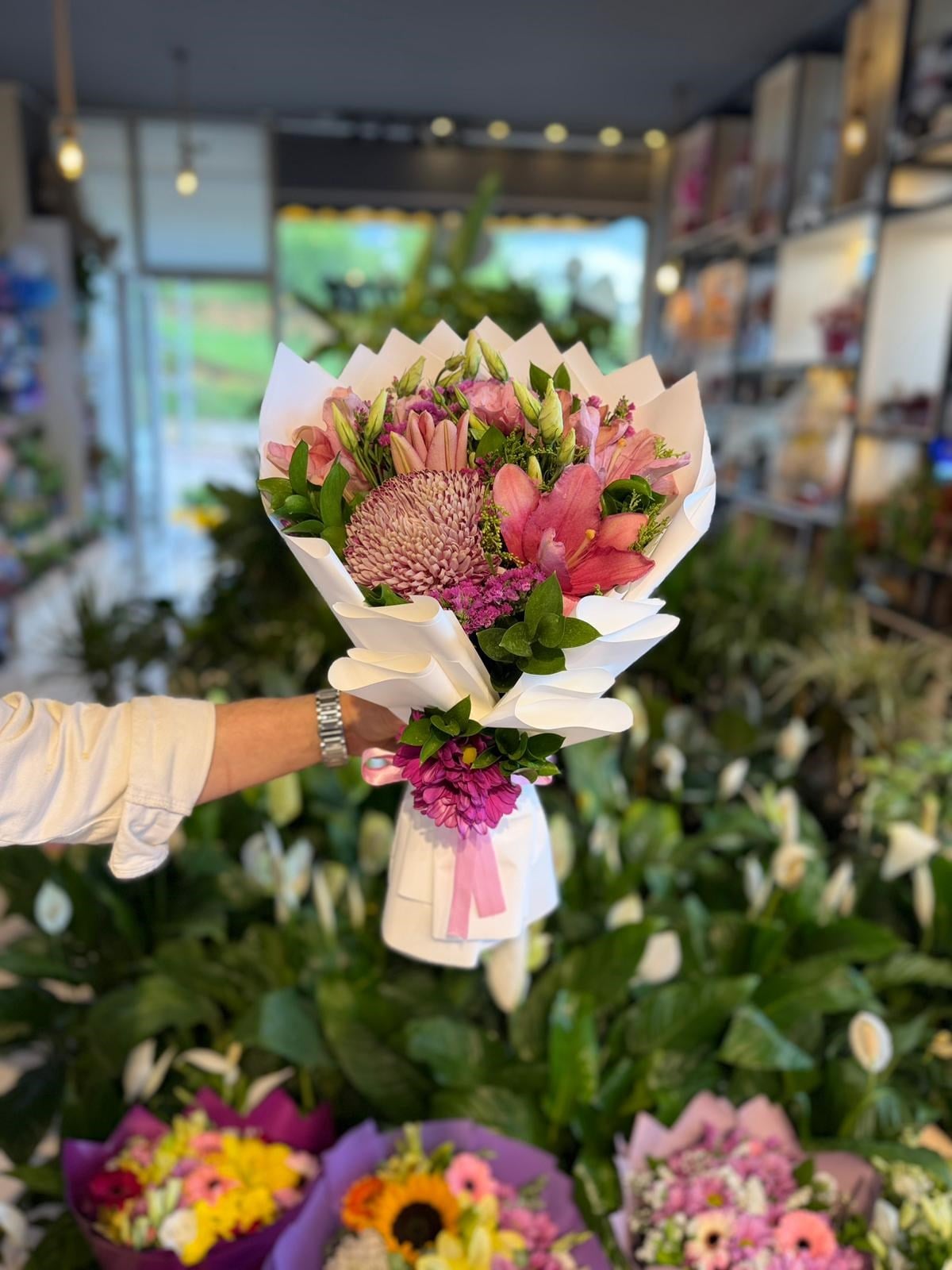 Pembe Lilyum Lisyantus Buketi