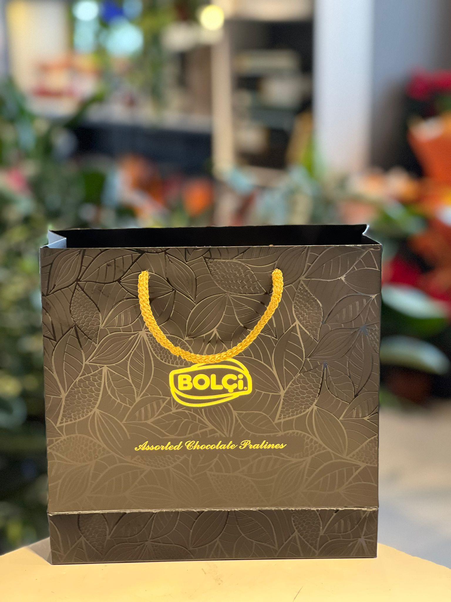 Siyah Kutu Karışık Dolgulu Special Çikolata Bolçi 290 Gr