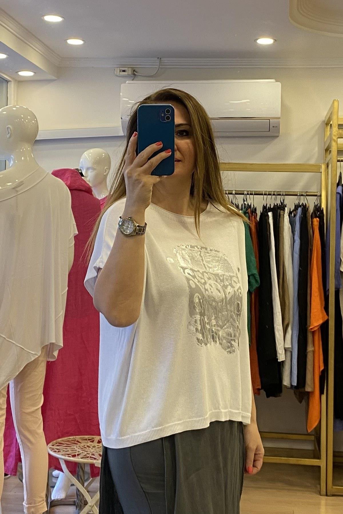 Araba Desenli Triko Bluz Beyaz