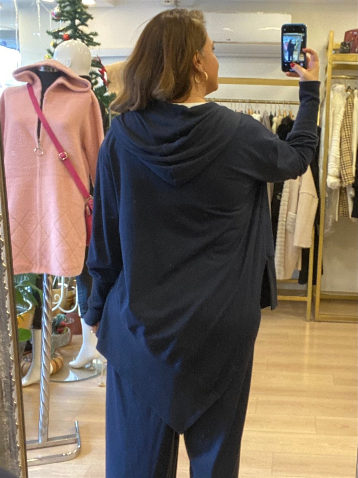 Arka Asimetrik Detaylı Kapüşonlu Madal Ceket Lacivert