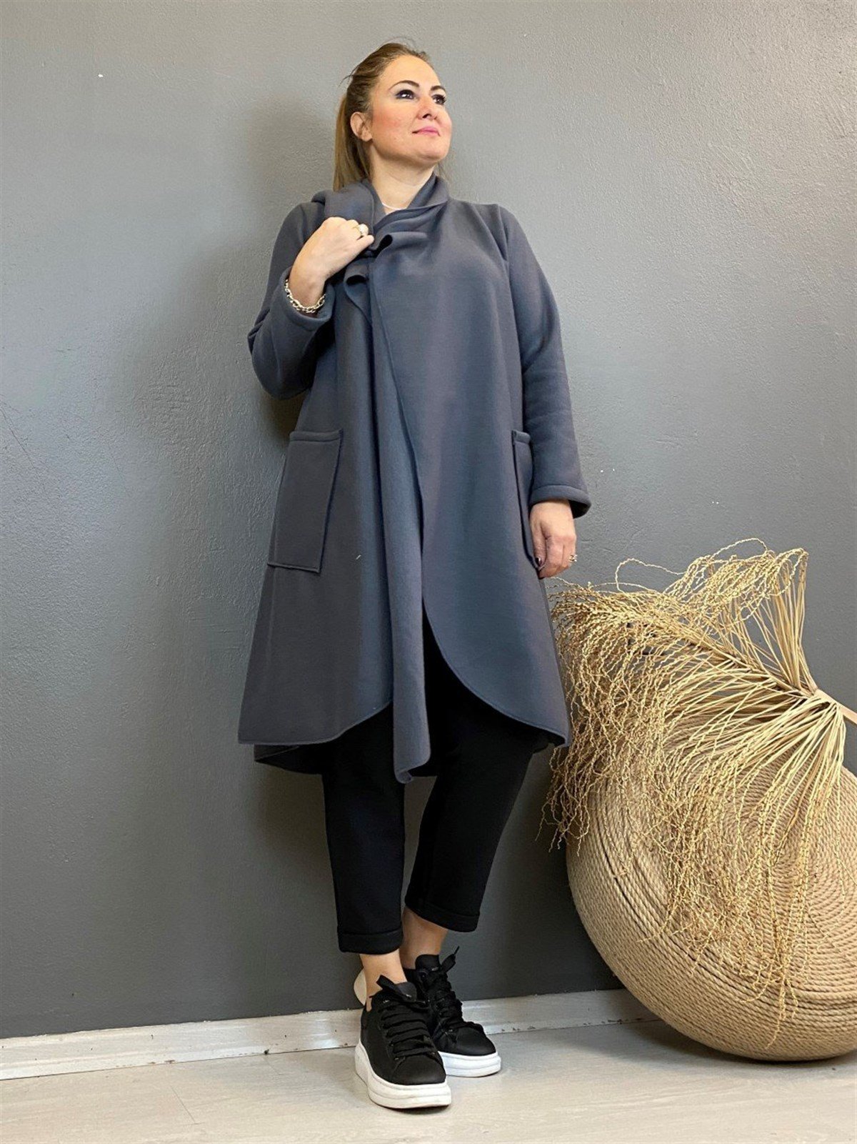 Asimetrik Kesim Polar Ceket