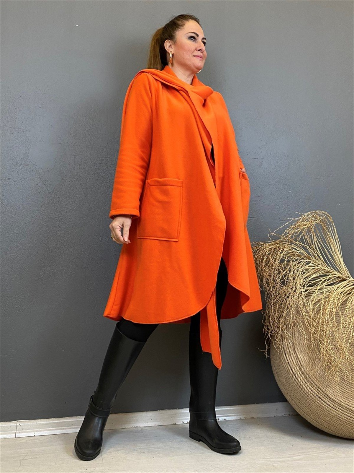 Asimetrik Kesim Polar Kumaş Ceket