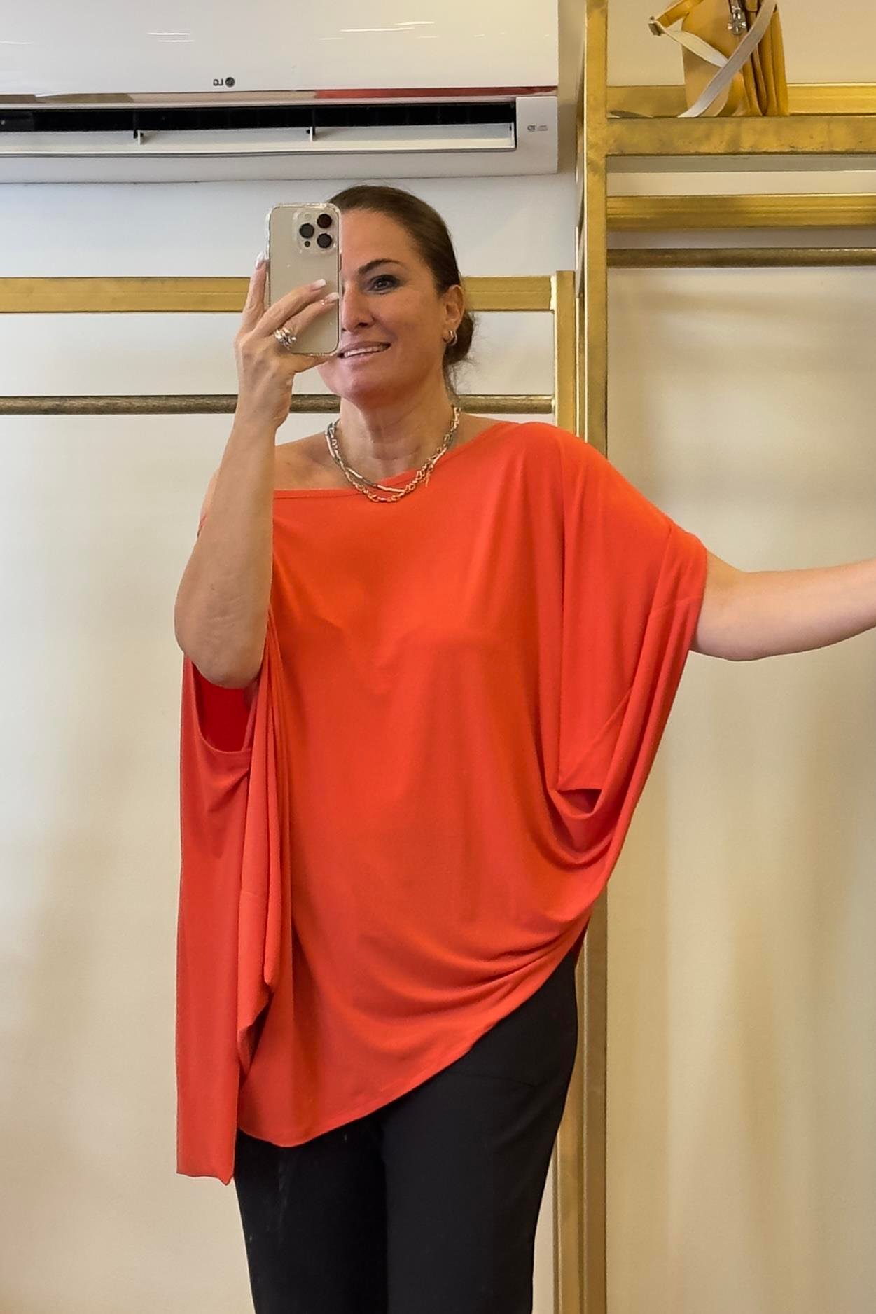 Asimetrik Model Tasarım Bluz Nar Çiçeği