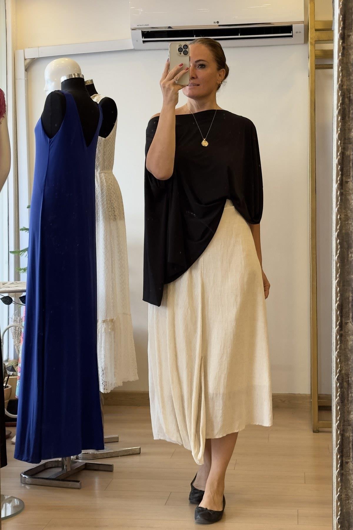 Asimetrik Model Tasarım Bluz Siyah
