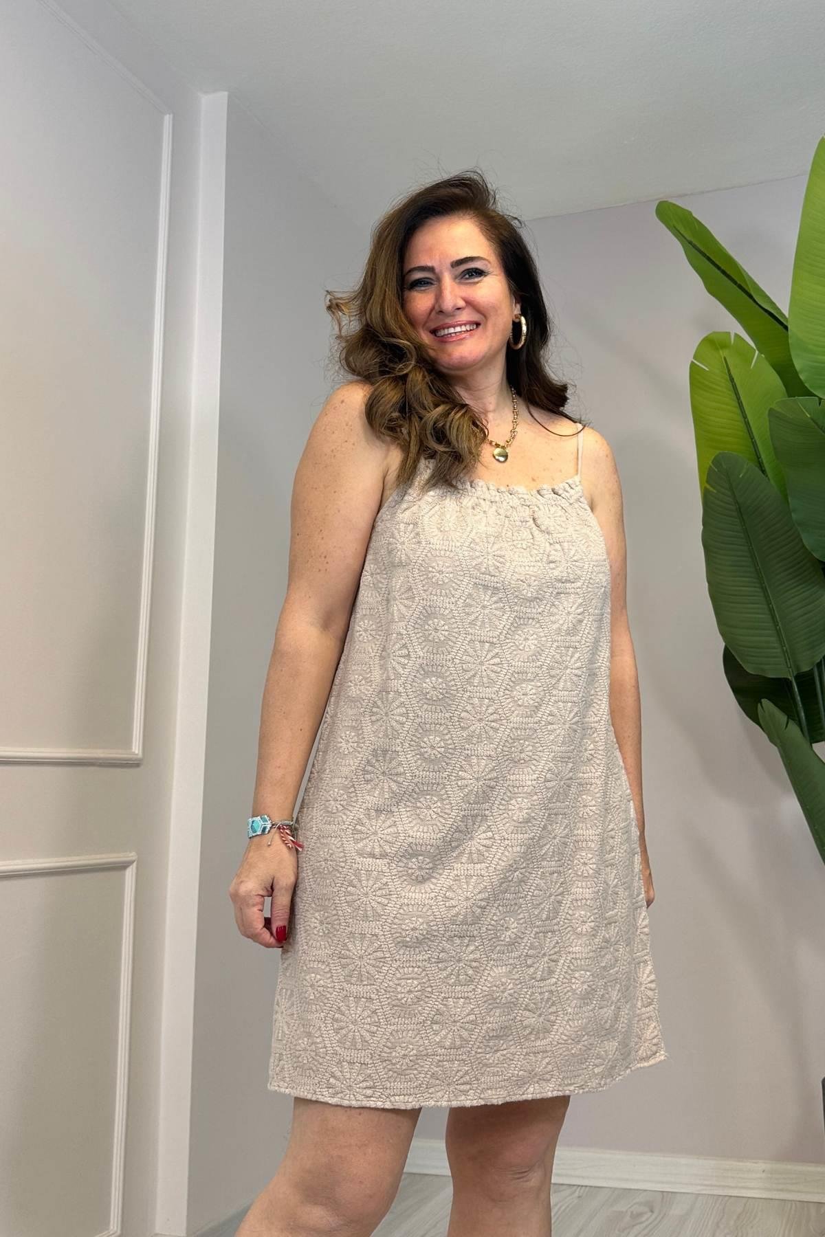 Askılı Ön Nakış Detaylı Elbise Taş