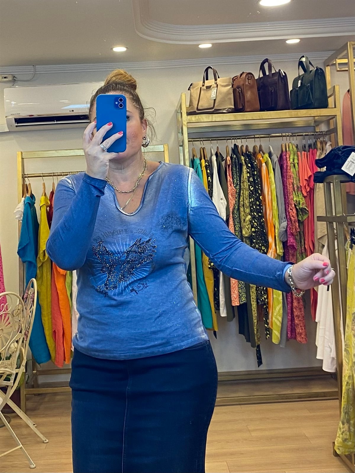 Boncuk İşlemeli Varak Baskılı Bluz Mavi