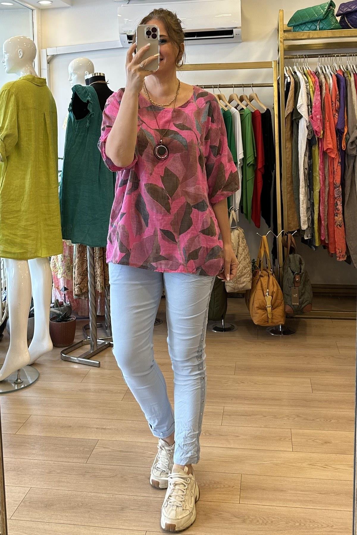 Büyük Yaprak Desenli Kolyeli Keten Bluz Pembe