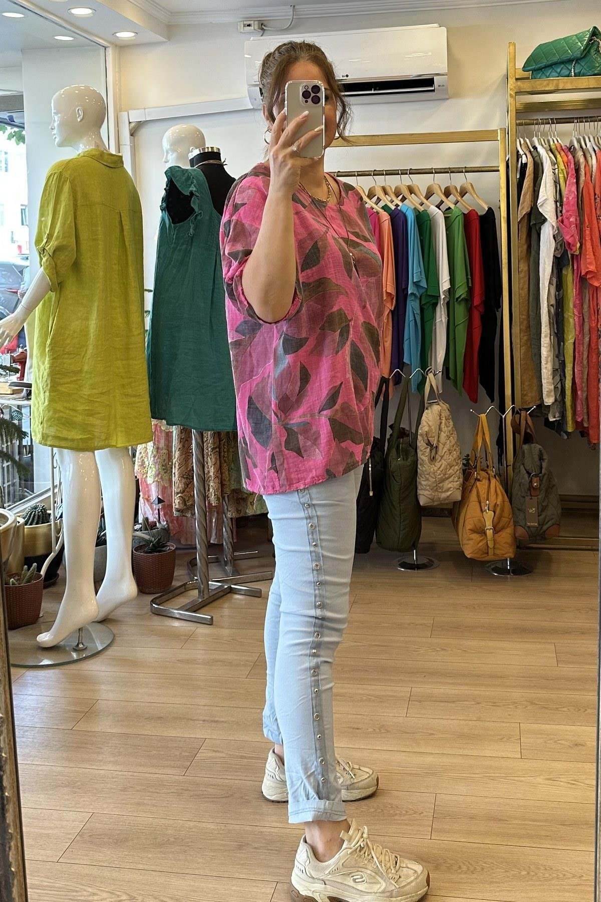 Büyük Yaprak Desenli Kolyeli Keten Bluz Pembe