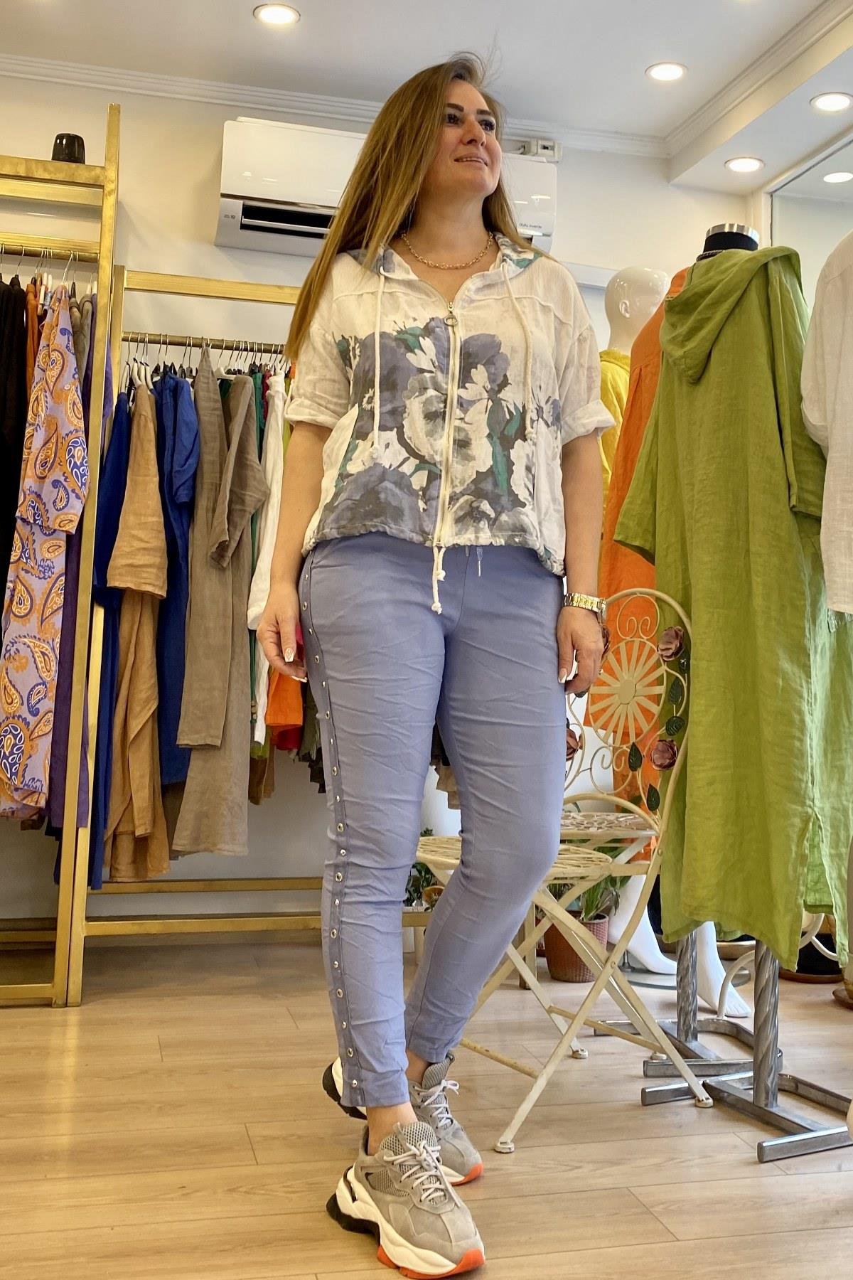 Çiçek Desenli Kapüşonlu Keten Ceket Beyaz Rengi