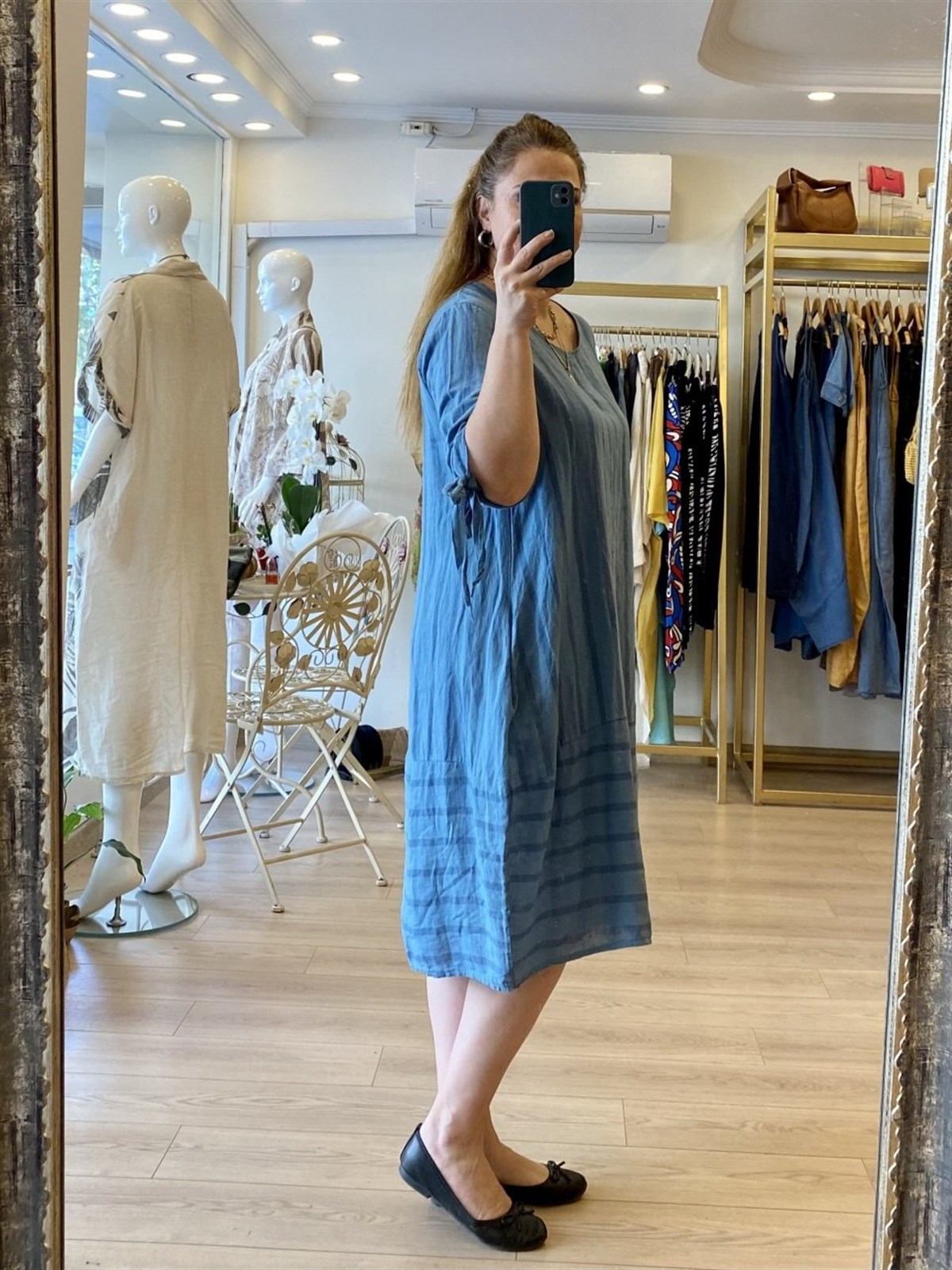 Çizgili oversize keten elbise mavi