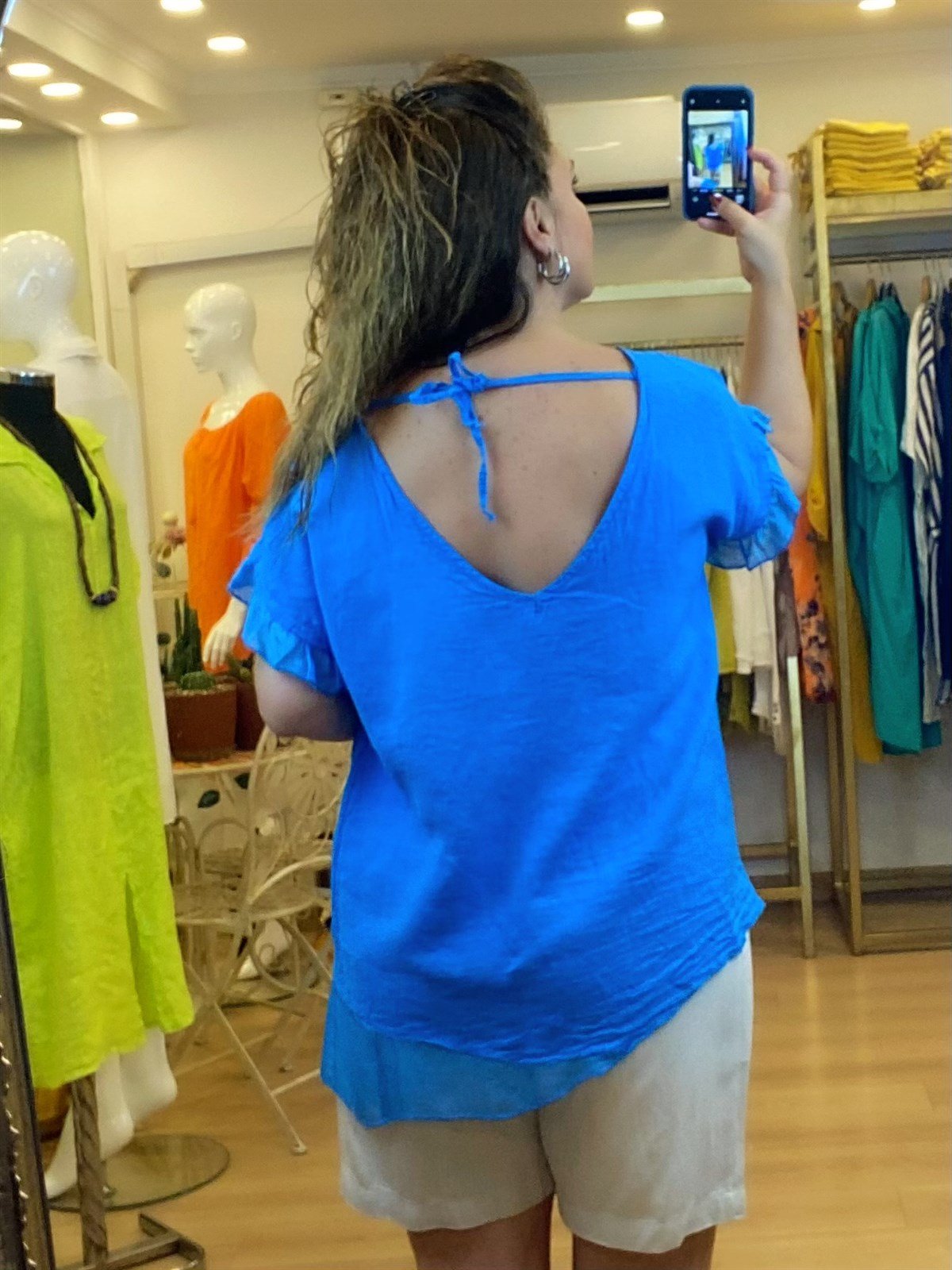 Etek Ucu İpek Detaylı Bluz Mavi