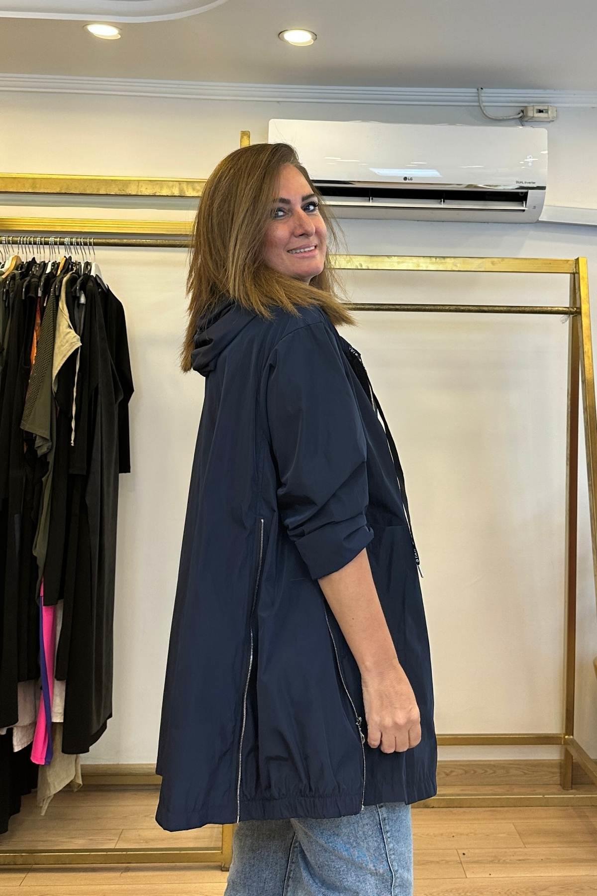 Fermuar Detaylı Kapşonlu Trençkot Lacivert