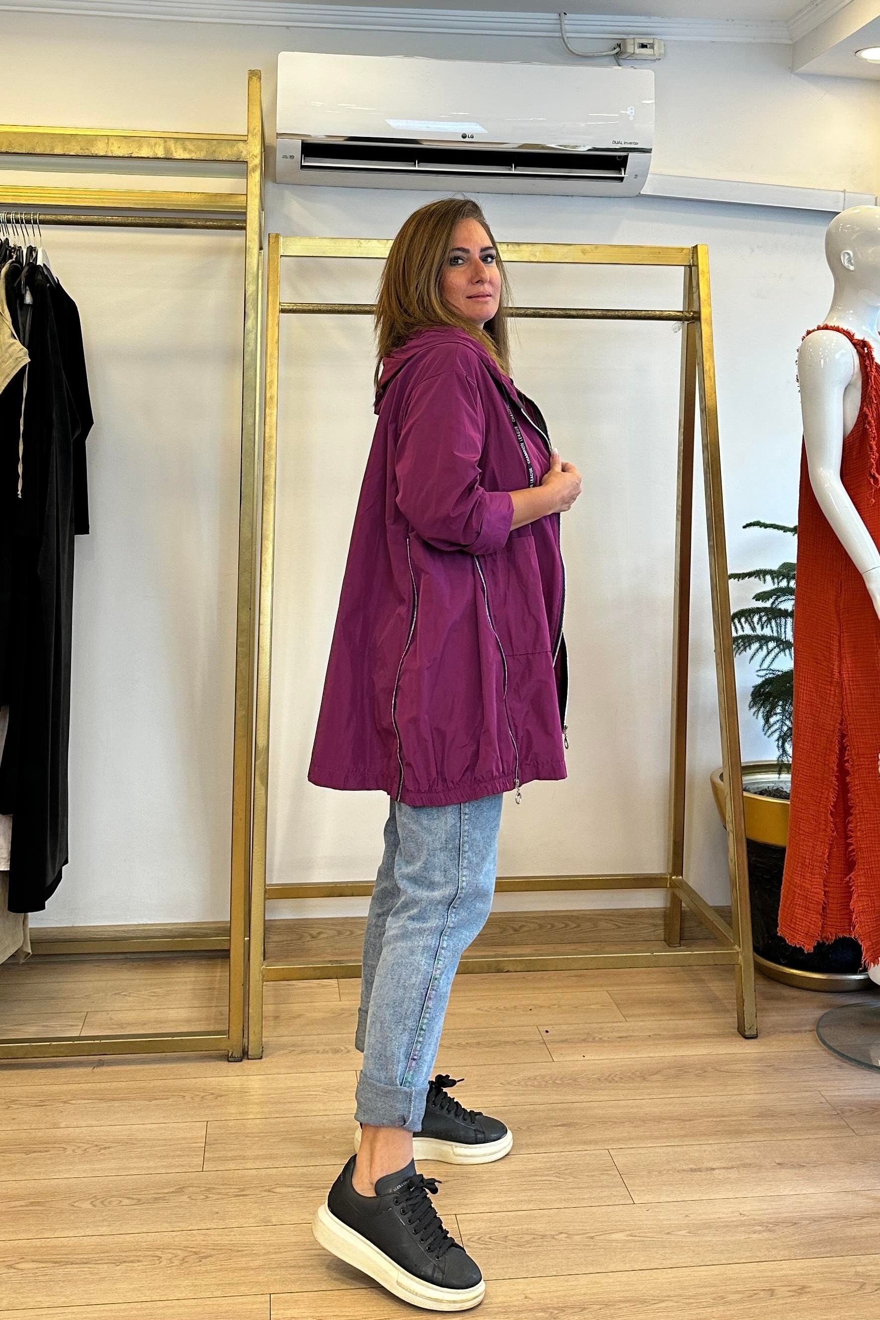 Fermuar Detaylı Kapşonlu Trençkot Mürdüm