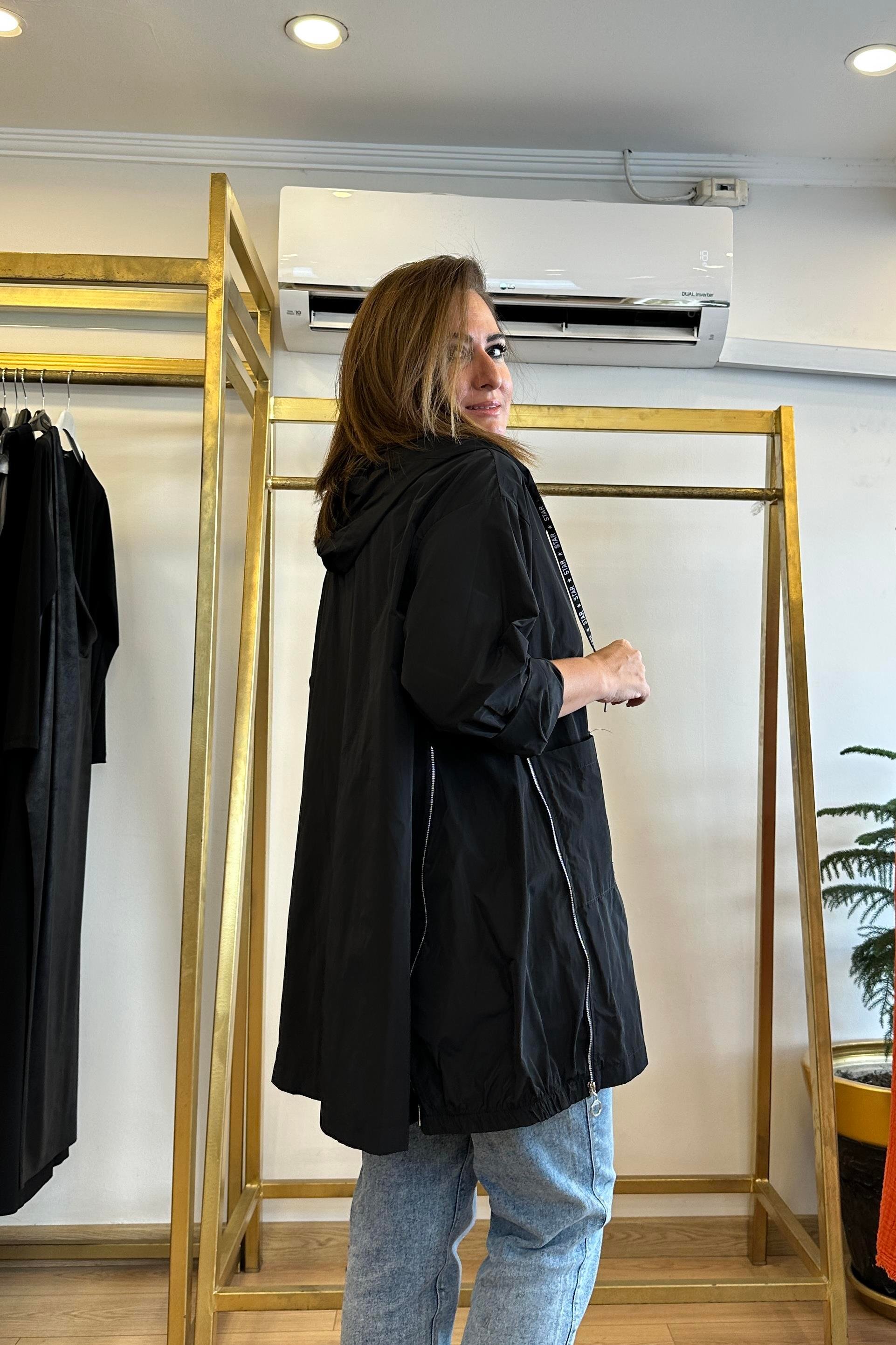 Fermuar Detaylı Kapşonlu Trençkot Siyah