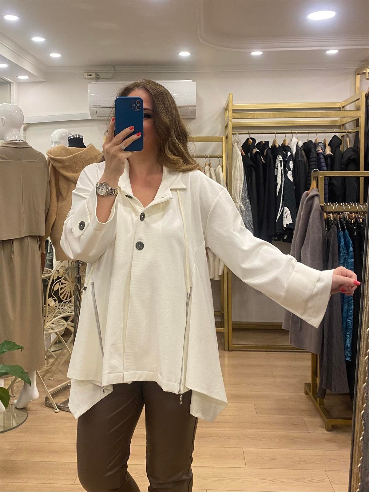 Fermuar Detaylı Kapüşonlu Çelik Örme Ceket Krem 