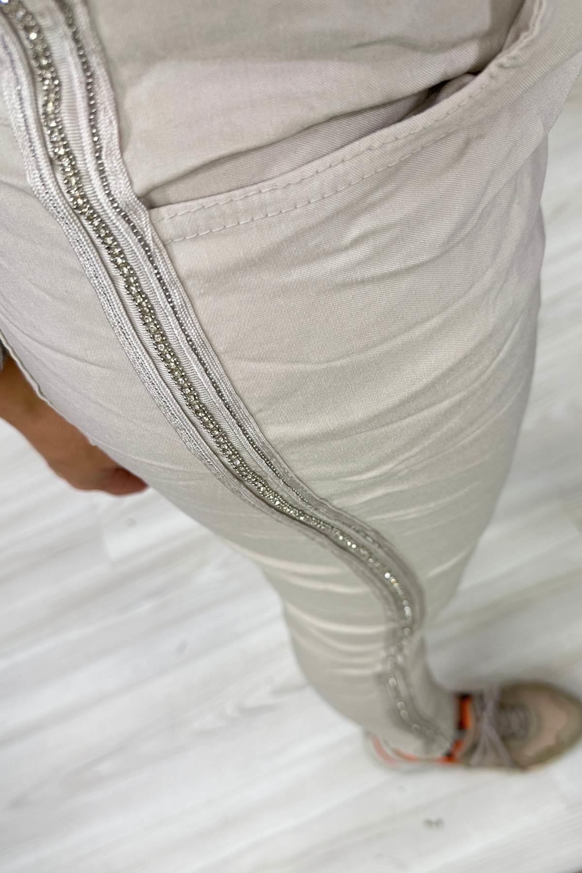Full Likralı Şerit Taşlı İtalyan Pantalon Bej