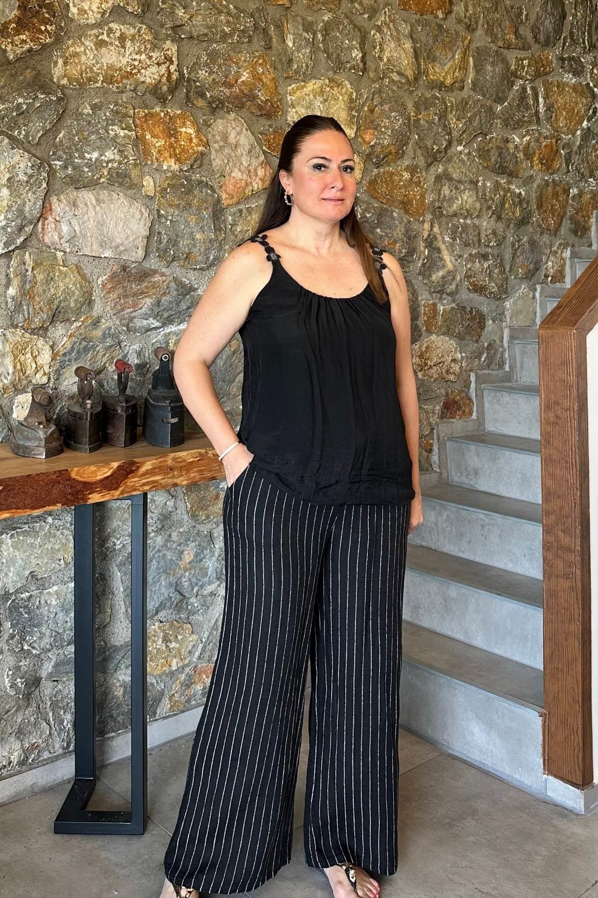 İpek Papatyalı Bluz Siyah