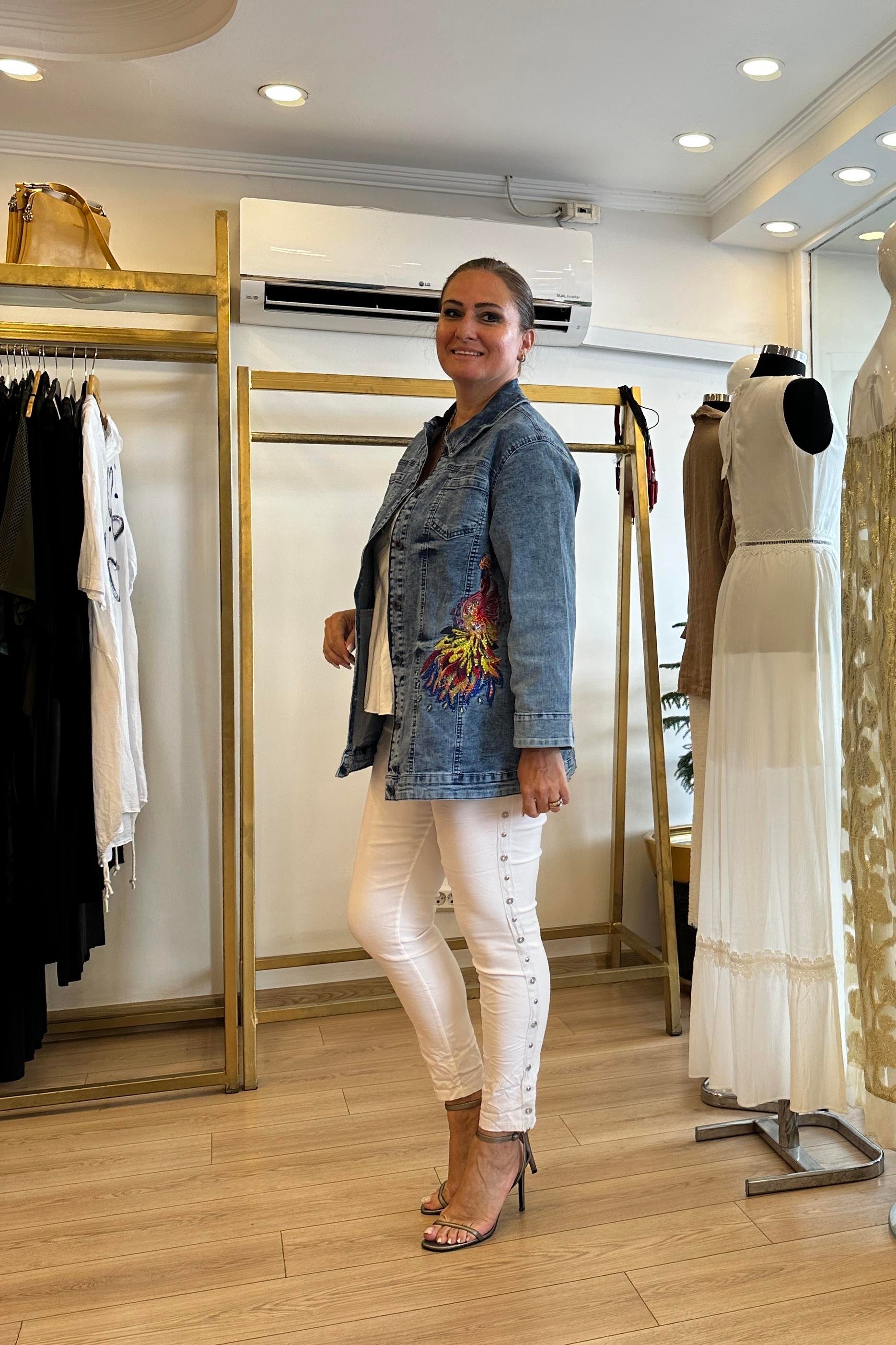 İşleme Detaylı Kot Ceket Mavi