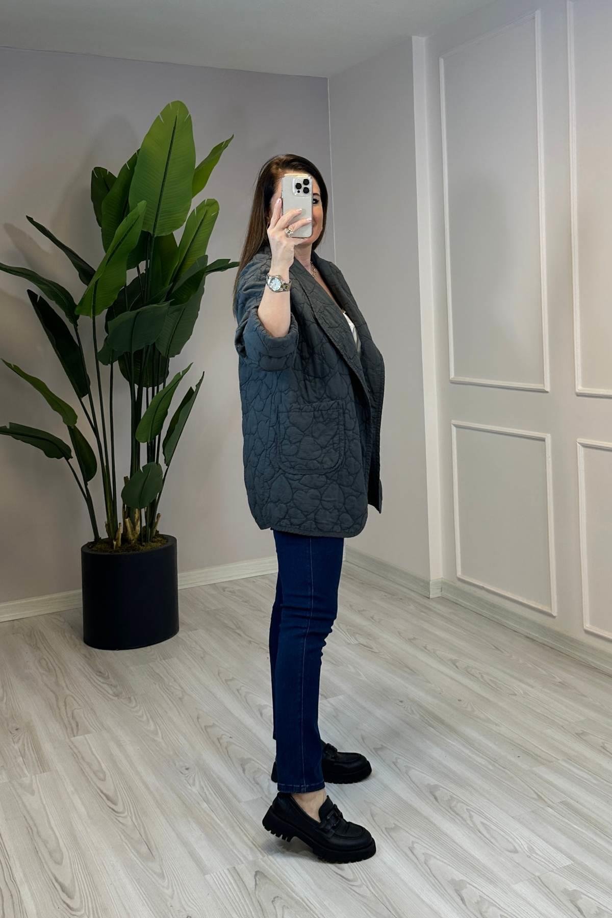 Kapitone Kalp Desenli Ceket Uzun Gri