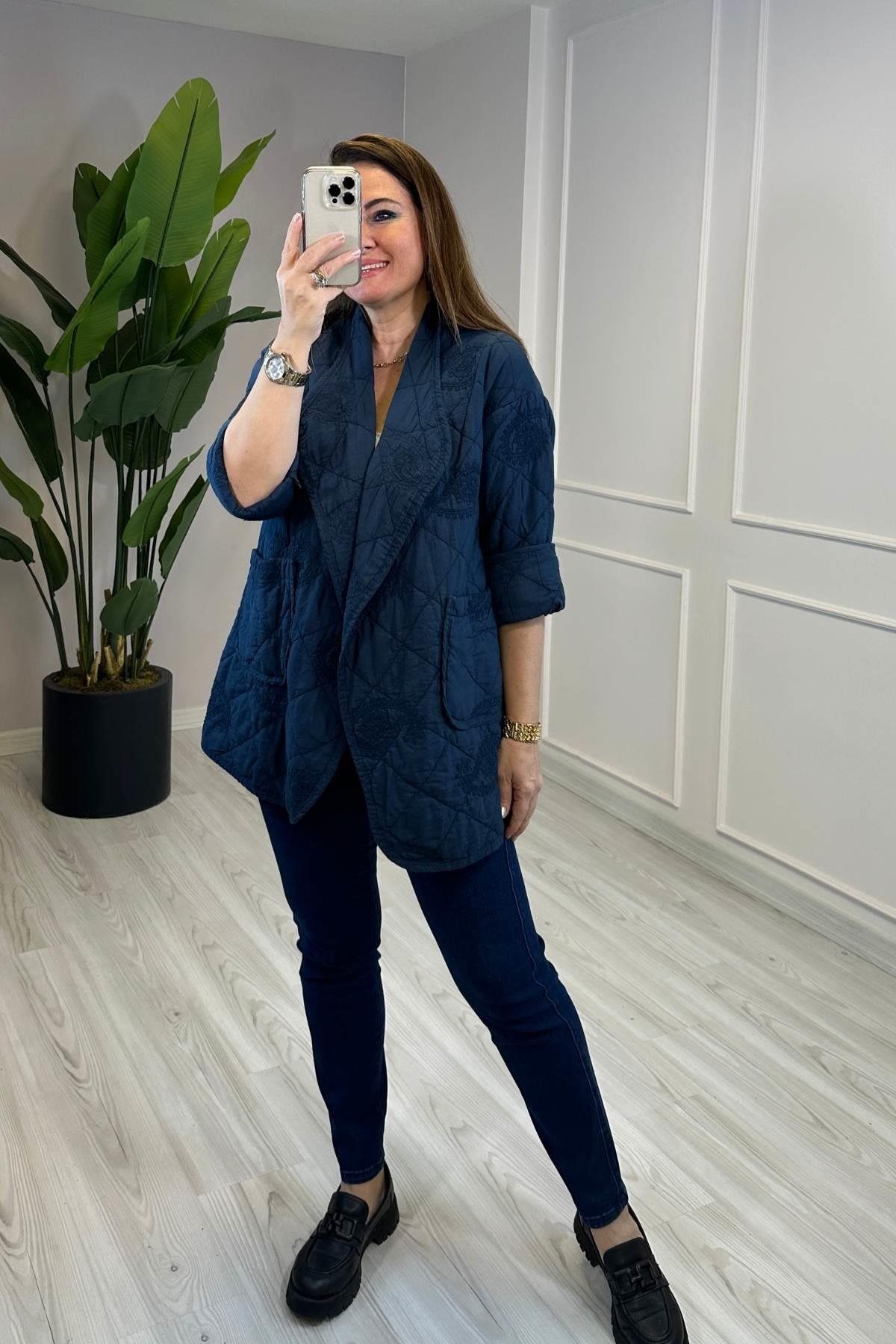 Kapitone Şal Desenli Ceket Uzun Lacivert