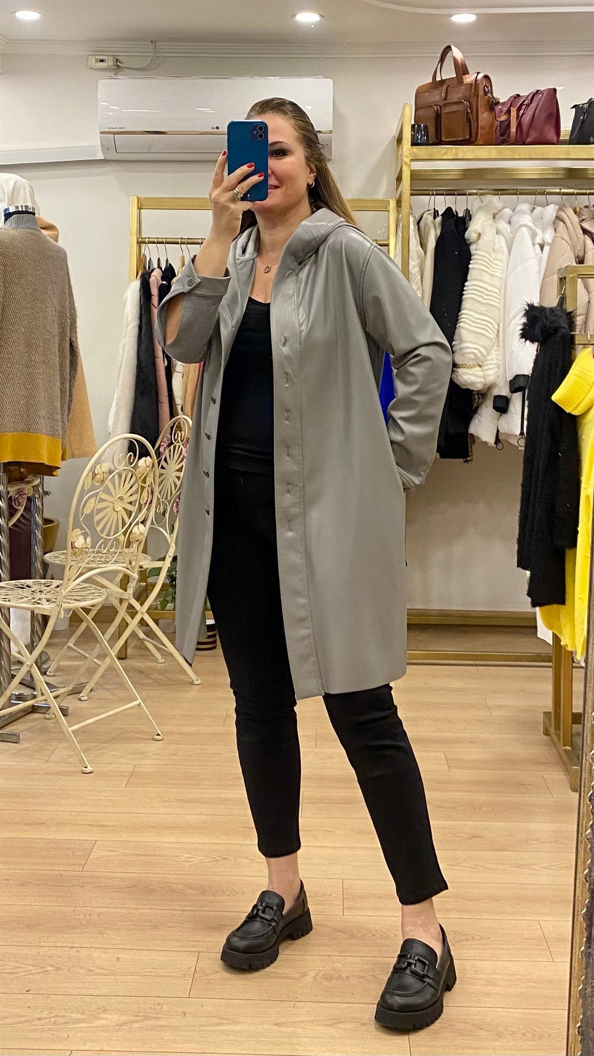 Kapüşonlu Deri Detaylı Uzun Ceket Gri