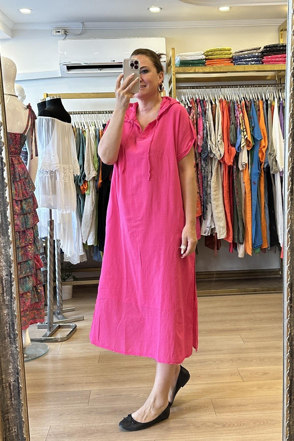Kapüşonlu Düşük Kol Elbise Pembe